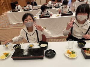 5176905F-6A2F-4974-AB8F-EB7D93500B8D